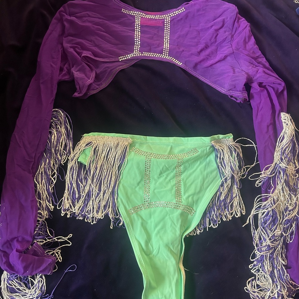 Sassy pants Custom Gemini fit